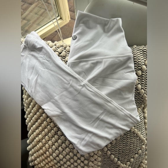 Lululemon Wonder Train Leggings - Picture 1 of 2